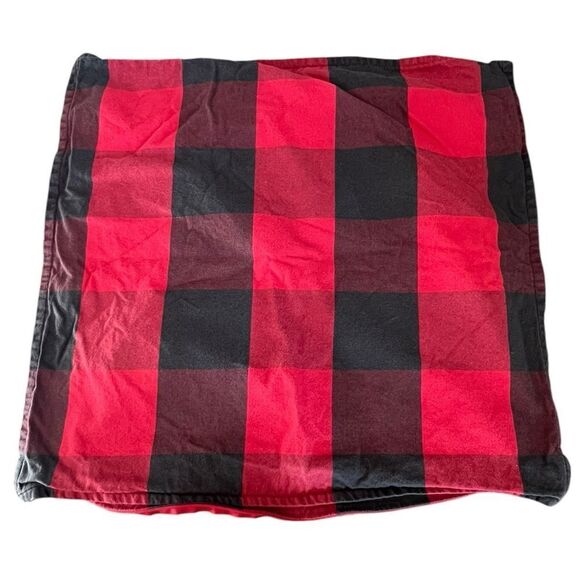 Pottery Barn Pillowcases - 24x24 Inches Set of 4 Buffalo Plaid - 100% Cotton - Picture 4 of 8